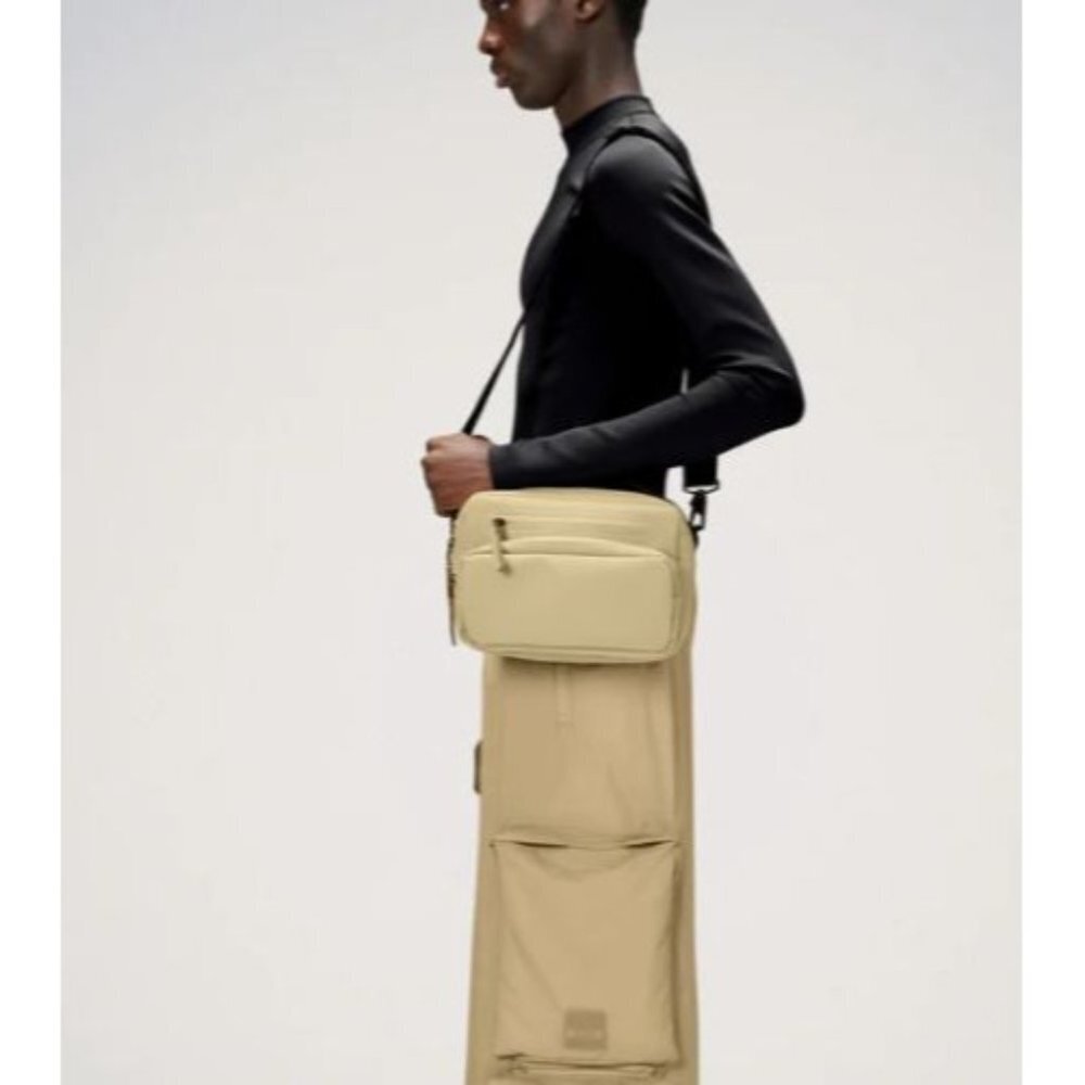 NEW Rains Cargo Box Bag Large Unisex - Picture 2 of 16